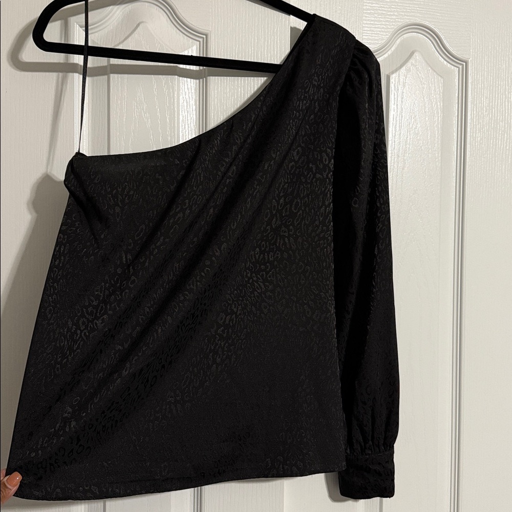Socialite One Shoulder Black Leopard Print Top